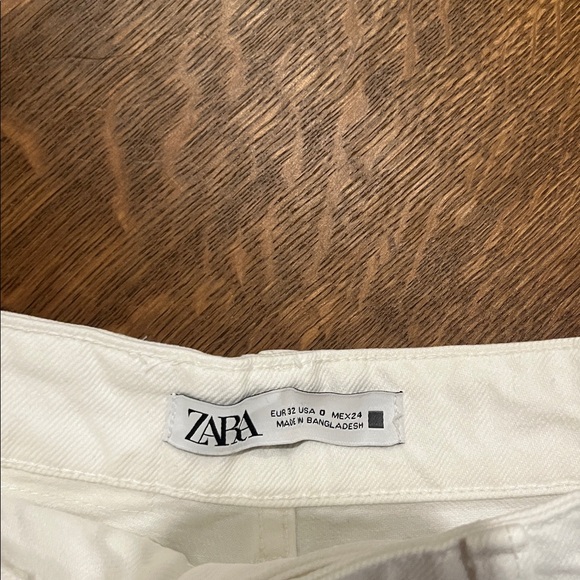 Women’s Zara Shorts - Picture 2 of 5